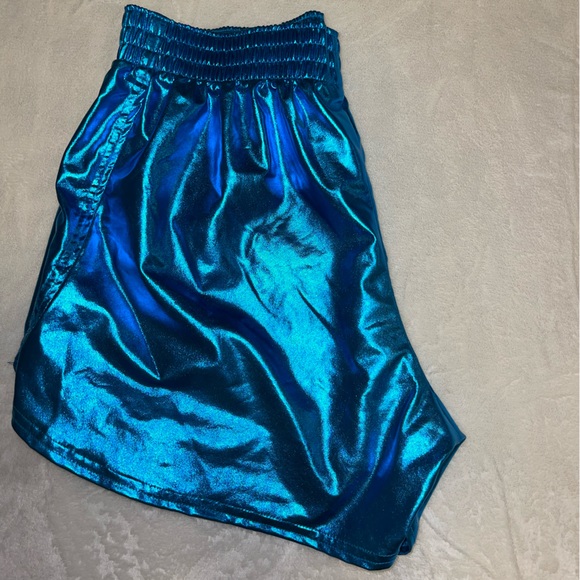 Metallic shorts - Picture 3 of 3